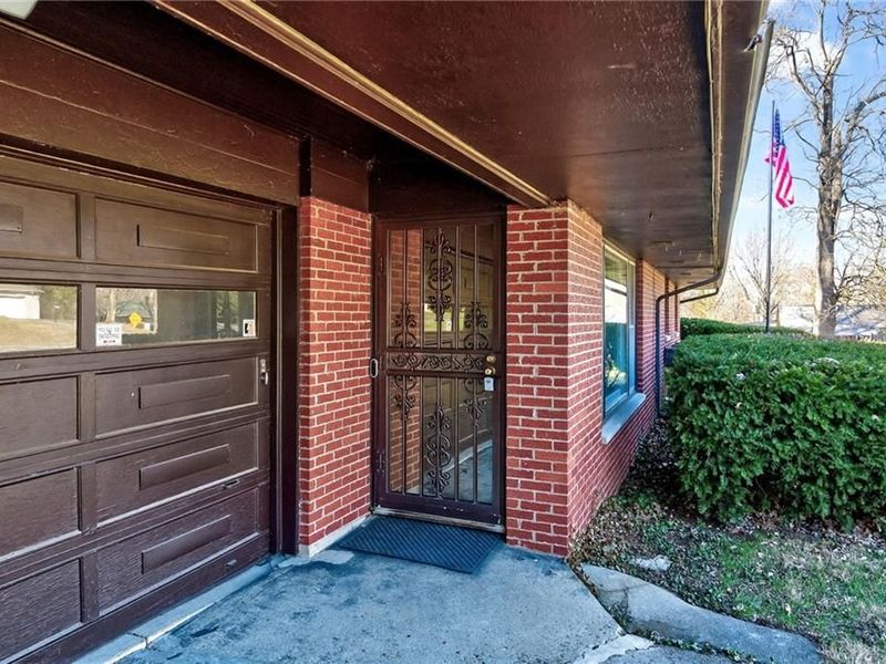 5909 Algoma Street, Dayton, OH 45415 Photo 2