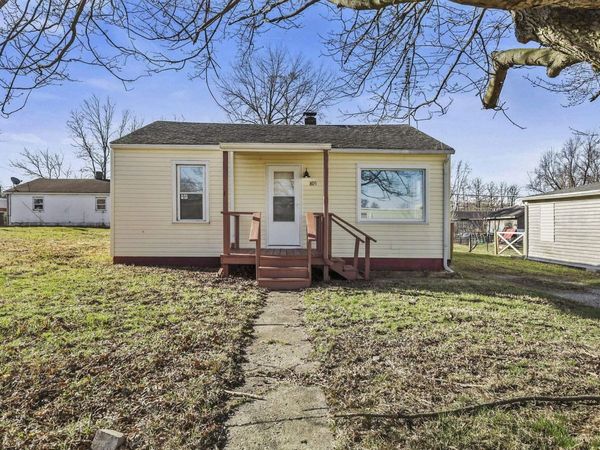 805 W 15th Street, Muncie, IN 47302