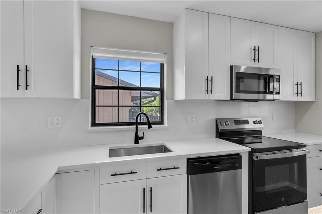 5245 Treetops Dr, Naples, FL 34113 Photo