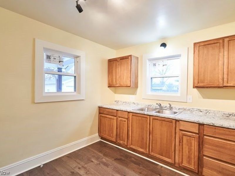 1137 Herberich Avenue, Akron, OH 44301 Photo 22