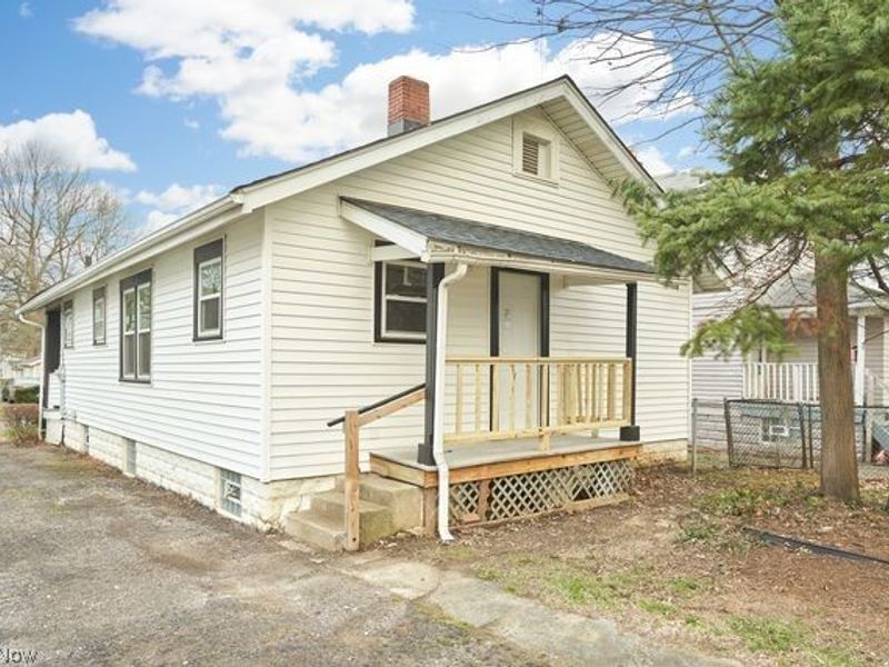 1137 Herberich Avenue, Akron, OH 44301 Photo 4