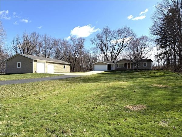 8030 Leaver Avenue NW, Canal Fulton, OH 44614