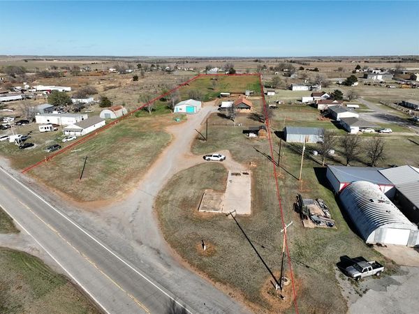708 Town East Ash Street, Carnegie, OK 73015