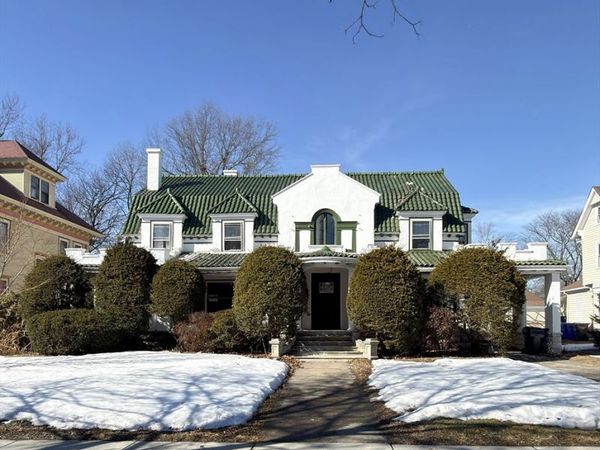 194 Sumner Ave, Springfield, MA 01108