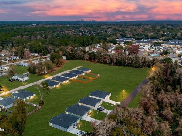 8057 OSTEEN Street, Jacksonville, FL 32210