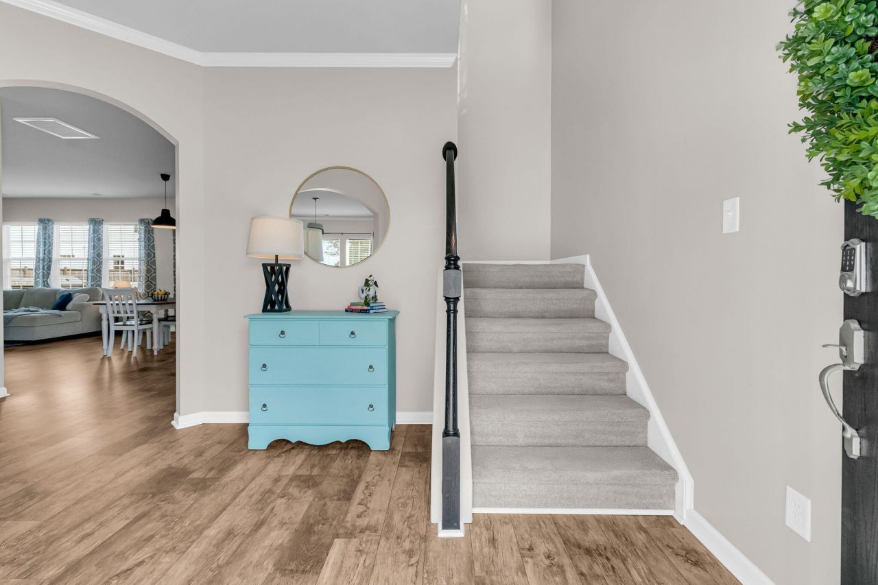 9802 Boxelder Court Photo 6