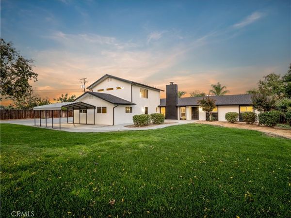 9226 N Fowler, Clovis, CA 93619