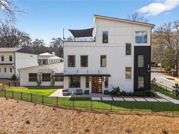 101 Henderson Street , Woodstock, GA 30188