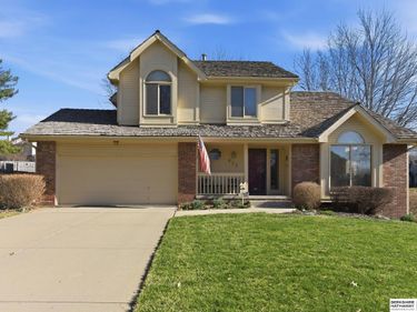 455 S 159th Avenue , Omaha, NE 68118