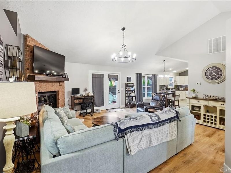 6536 Bellow Court, Waynesville, OH 45068 Photo 8