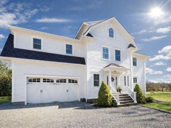 74 Old Post Lane , Mamaroneck, NY 10543