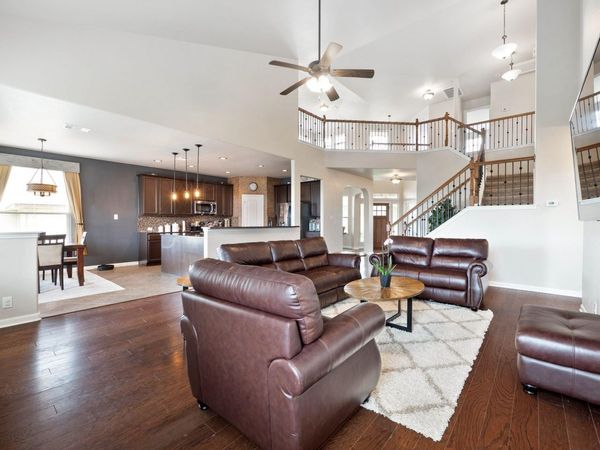 17903 Linkhill DR, Dripping Springs, TX 78620