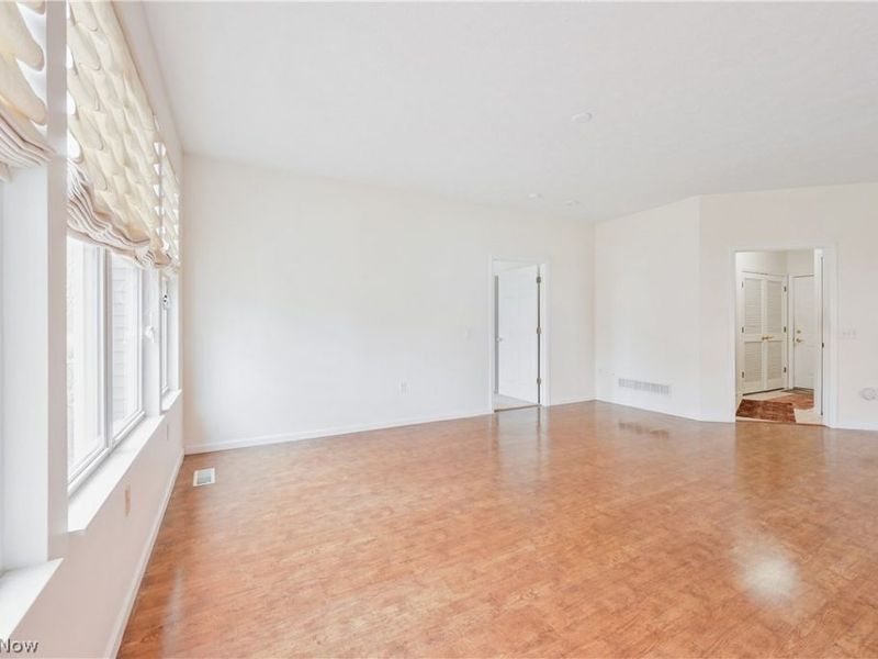 1908 Pembrooke Lane, Avon, OH 44011 Photo 11