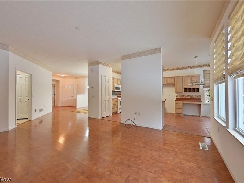 1908 Pembrooke Lane, Avon, OH 44011 Photo 11