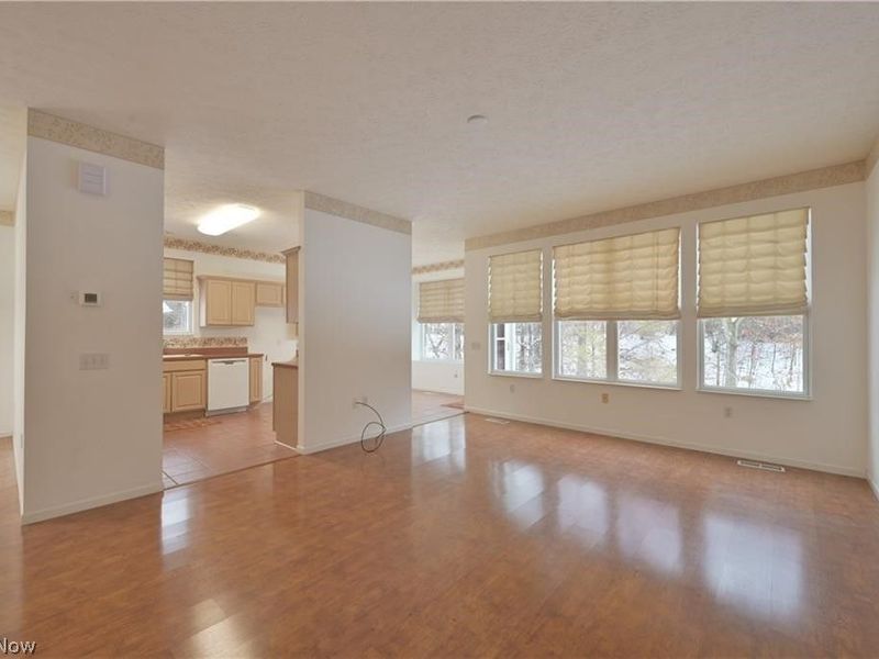 1908 Pembrooke Lane, Avon, OH 44011 Photo 8