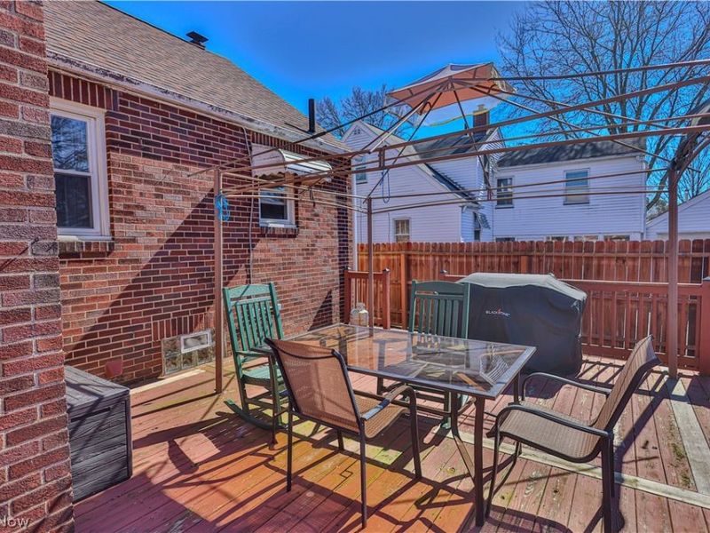 319 Superior Street, Louisville, OH 44641 Photo 9