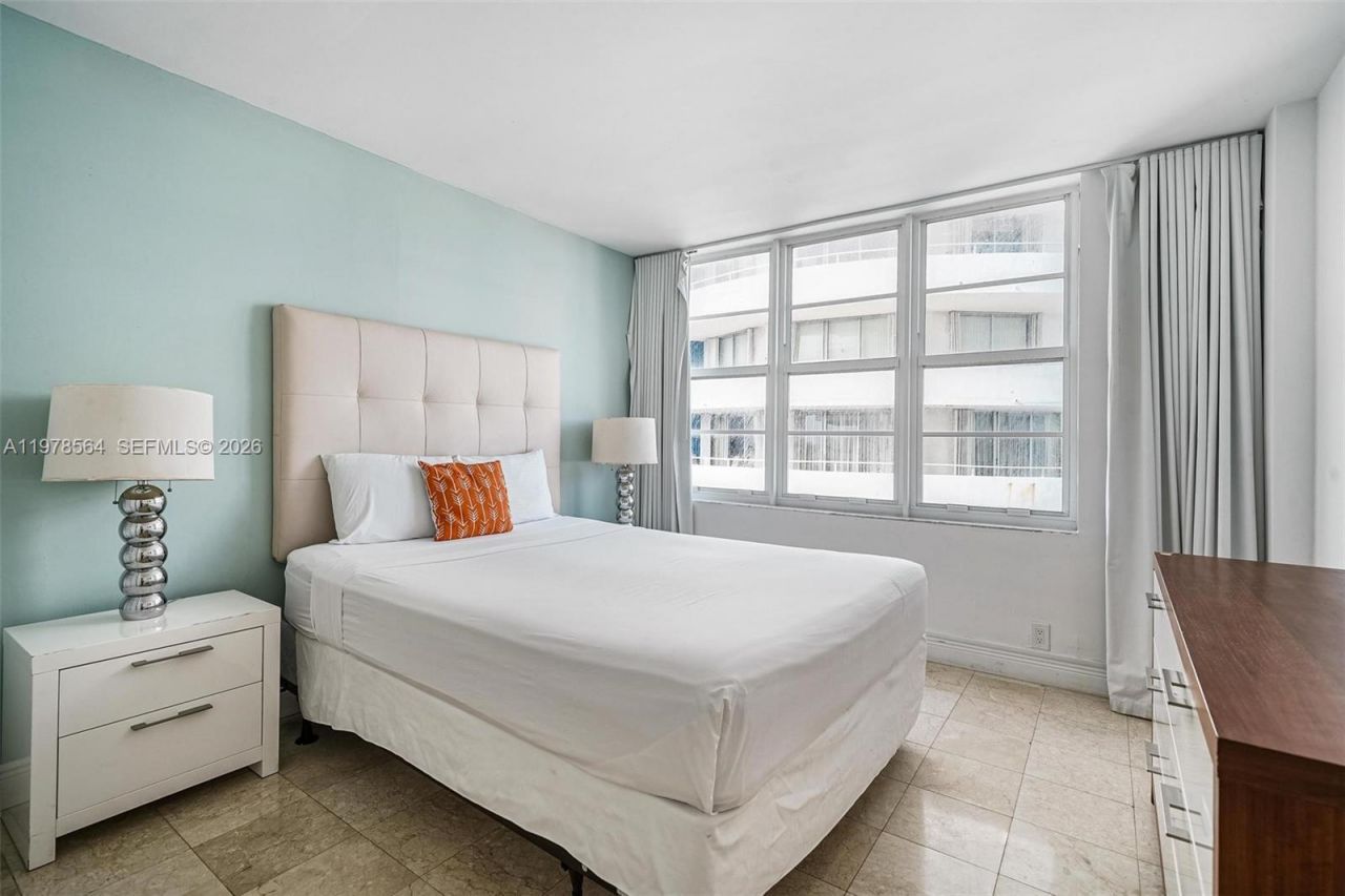 5101 Collins Ave, Unit 11B, Miami Beach, FL 33140 Photo