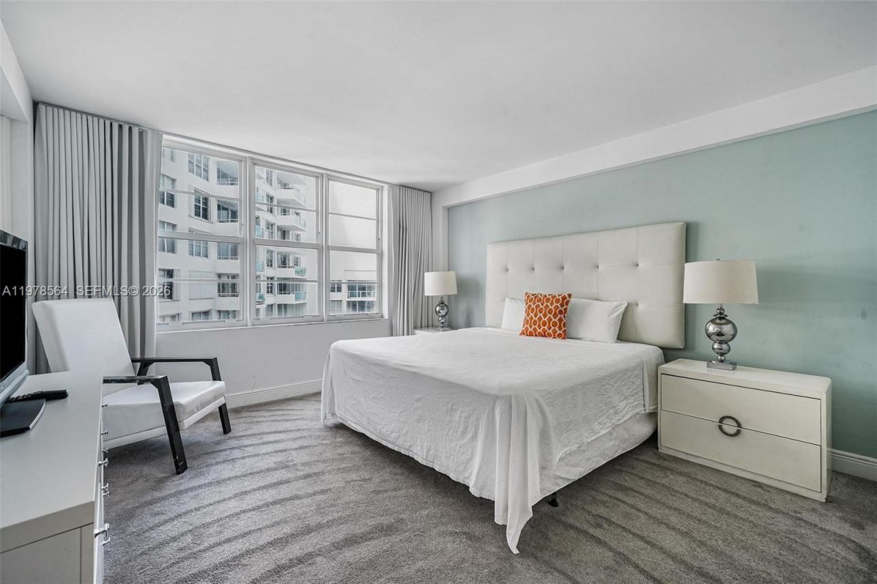 5101 Collins Ave, Unit 11B, Miami Beach, FL 33140 Photo