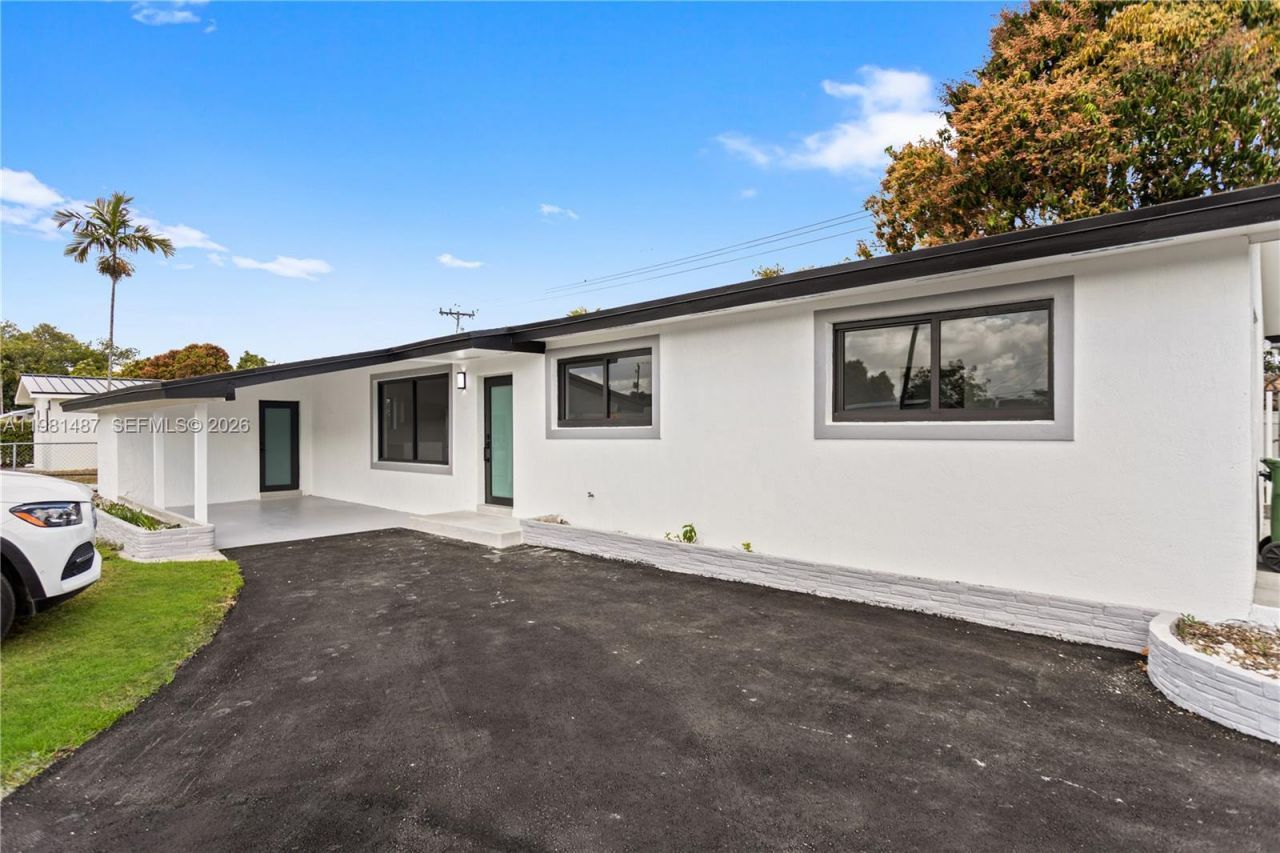 921 W 50th Pl, Hialeah, FL 33012 Photo