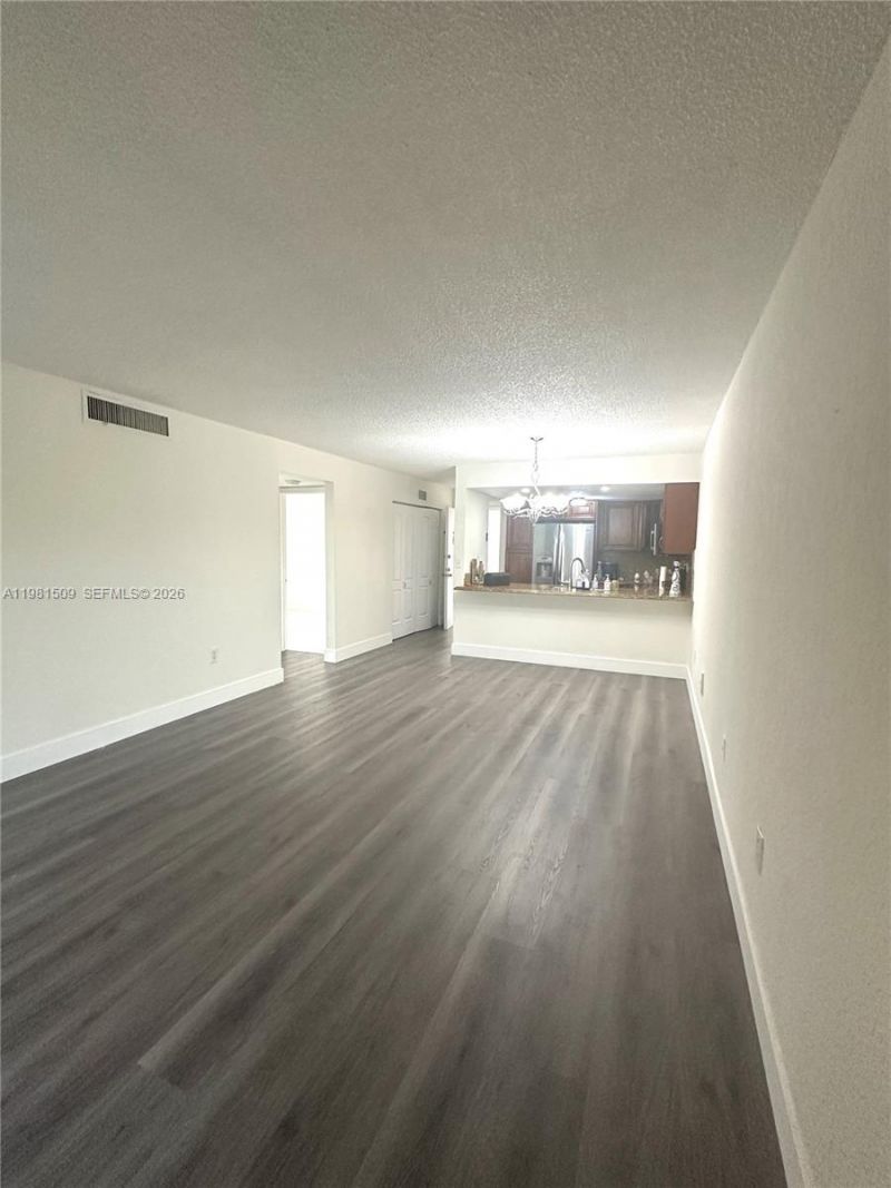 8794 SW 12th St , Unit 105, Miami, FL 33174 Photo