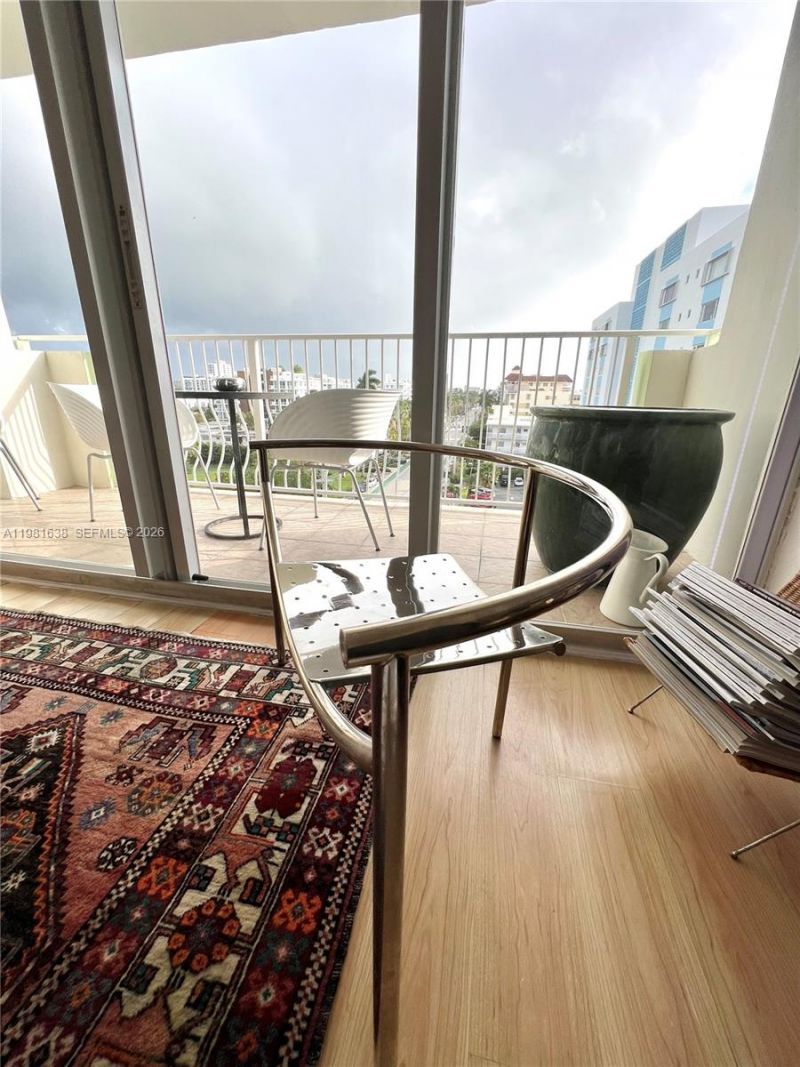 10350 W Bay Harbor Dr, Unit 7N, Bay Harbor Islands, FL 33154 Photo