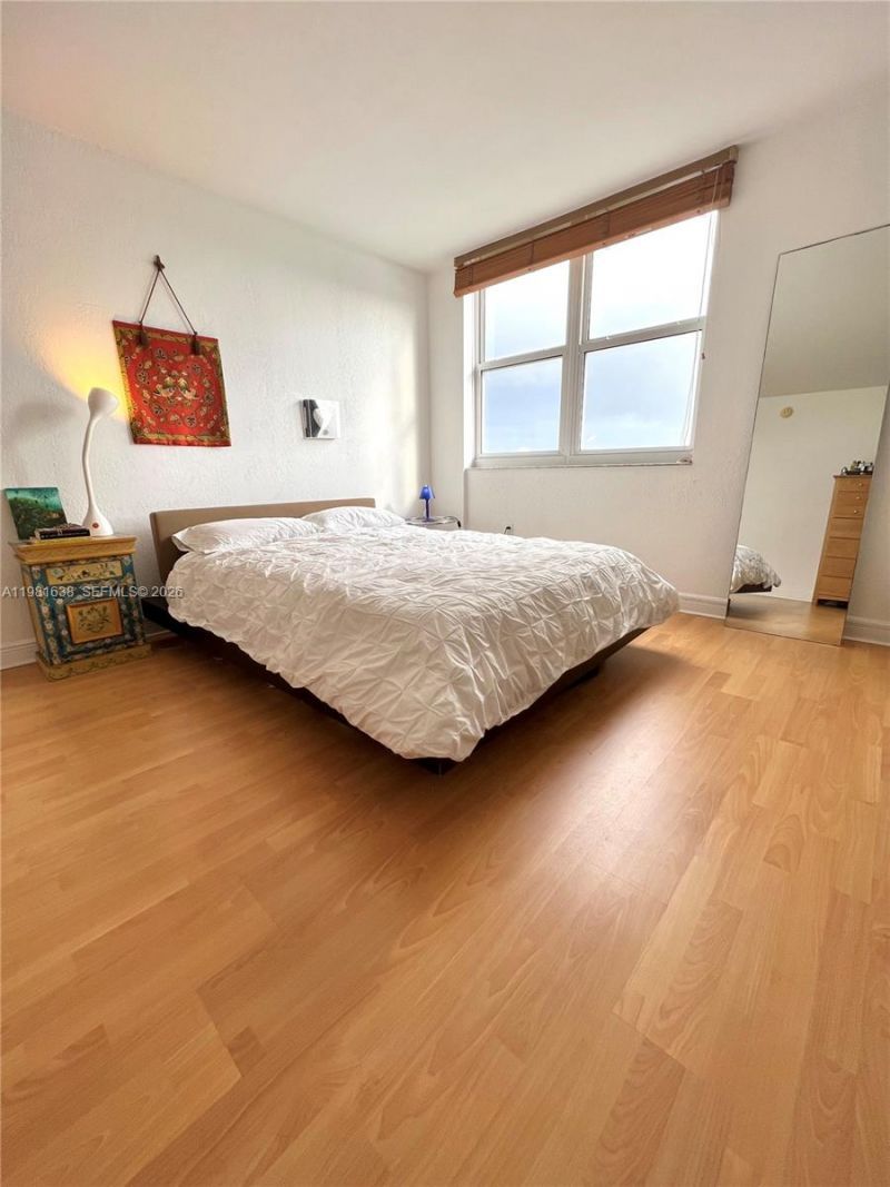 10350 W Bay Harbor Dr, Unit 7N, Bay Harbor Islands, FL 33154 Photo