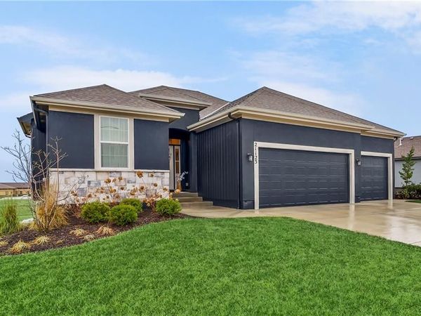 21123 W 186th Terrace, Spring Hill, KS 66083