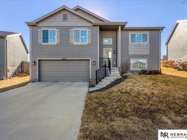 14623 Gilder Avenue , Bennington, NE 68007