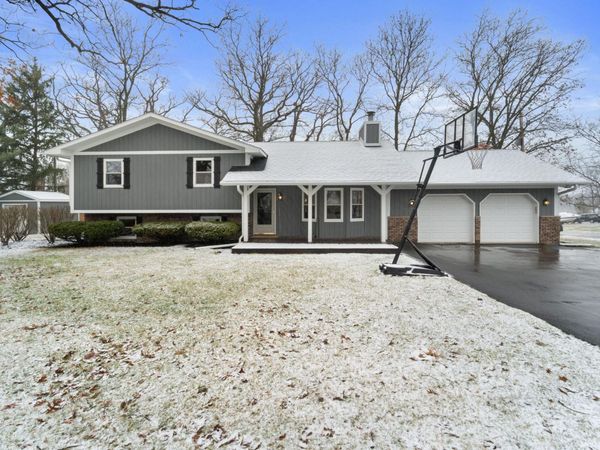 23108 89th St, Salem Lakes, WI 53168