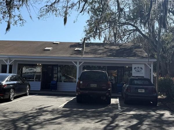 302 Redfern Village Drive, St Simons Island, GA 31522