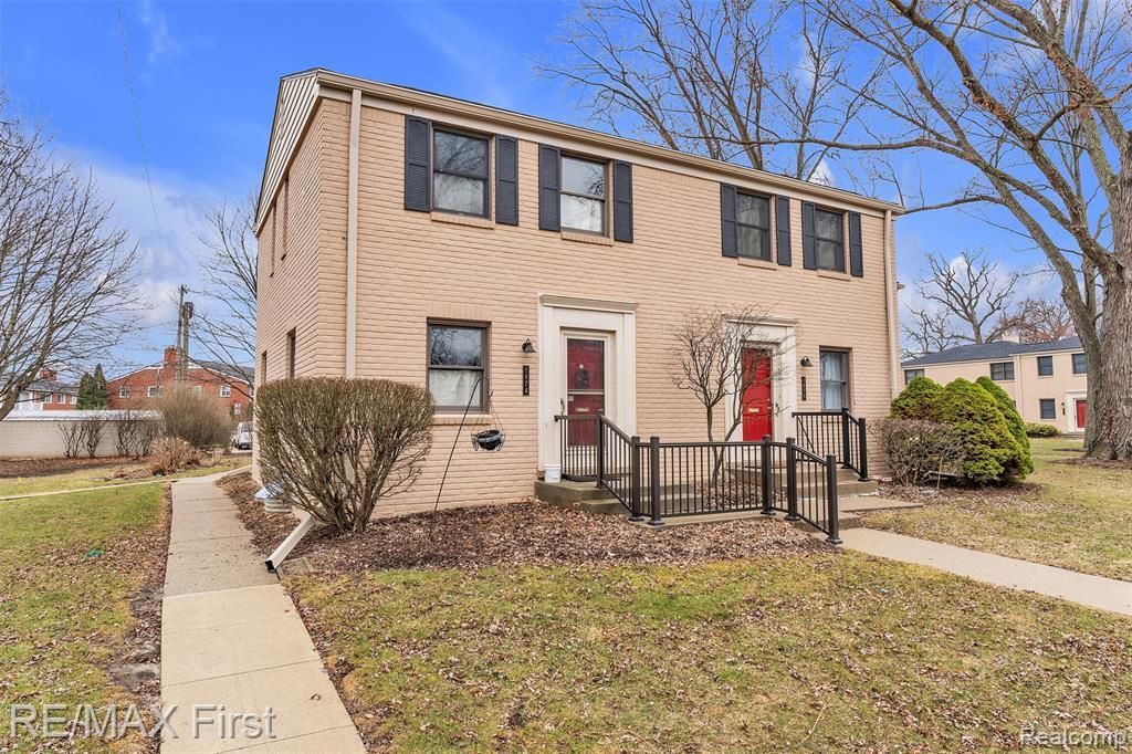 1974 Graefield Road, Birmingham, MI 48009 Main Photo