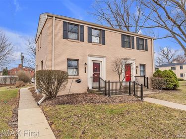 1974 Graefield Road, Birmingham, MI 48009