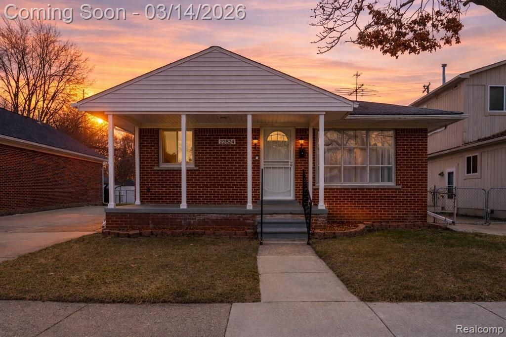22824 Donald Avenue, Eastpointe, MI 48021 Main Photo