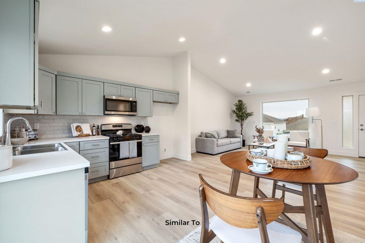 254 N Dewberry Pl primary photo