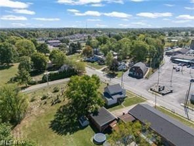 223 E Maple Street E, Hartville, OH 44632 Photo 7