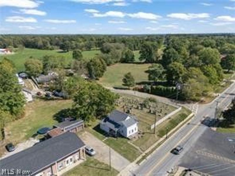 223 E Maple Street E, Hartville, OH 44632 Photo 8