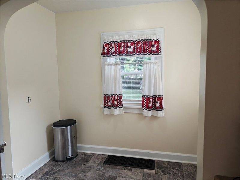 914 W 50th Street, Ashtabula, OH 44004 Photo 24