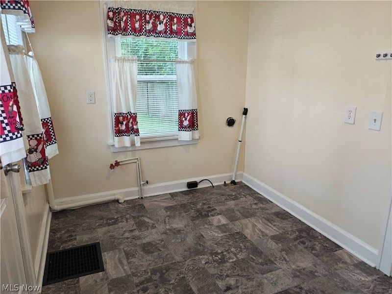 914 W 50th Street, Ashtabula, OH 44004 Photo 33