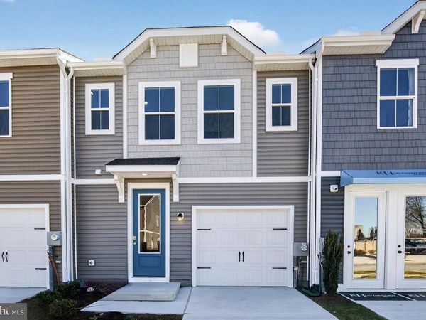 250 CLEMENT LOOP , SALISBURY, MD 21804