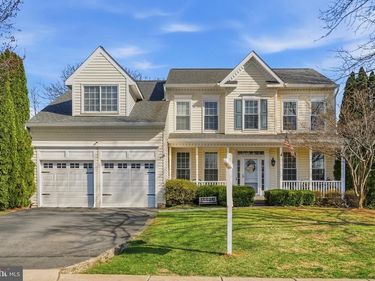 17196 MAGIC MOUNTAIN DRIVE, ROUND HILL, VA 20141