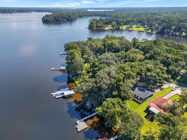 3938 Edgewater Drive, Tallahassee, FL 32310