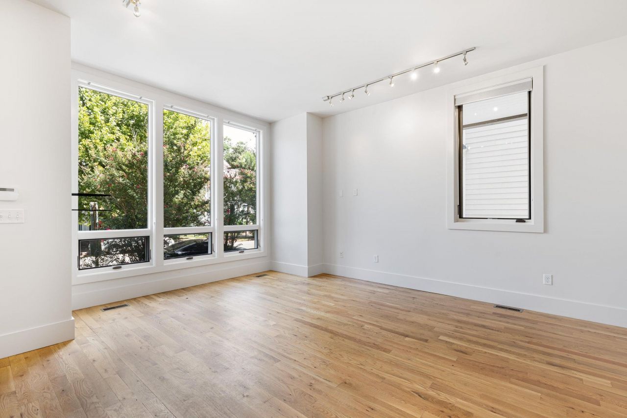 247 Rutledge Avenue Photo 5