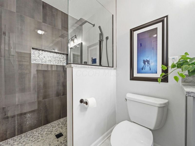 505 Serenity Drive, Unit 13, Columbus, OH 43230 Photo 10