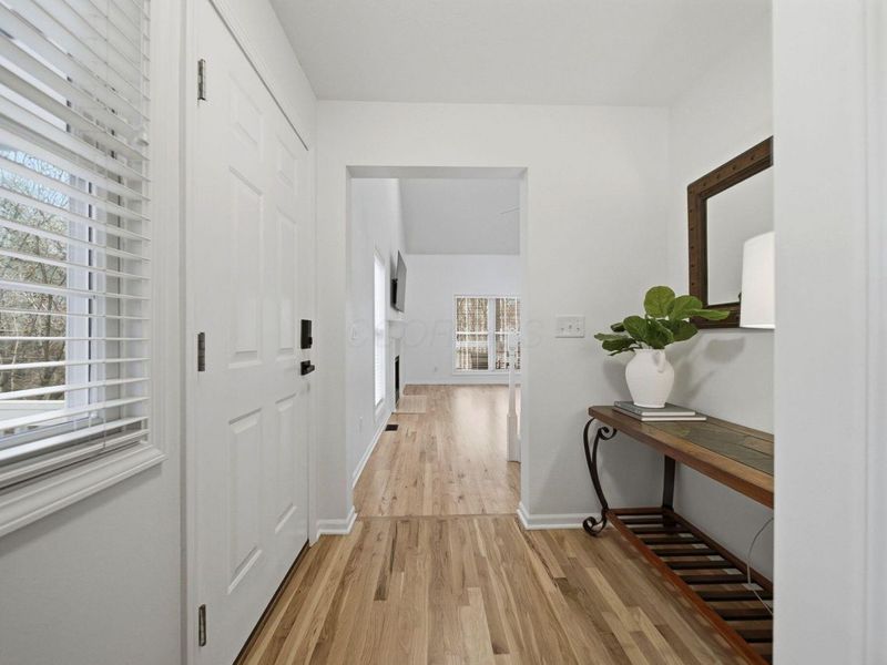 505 Serenity Drive, Unit 13, Columbus, OH 43230 Photo 2