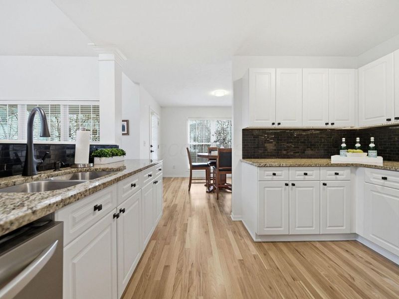 505 Serenity Drive, Unit 13, Columbus, OH 43230 Photo 6