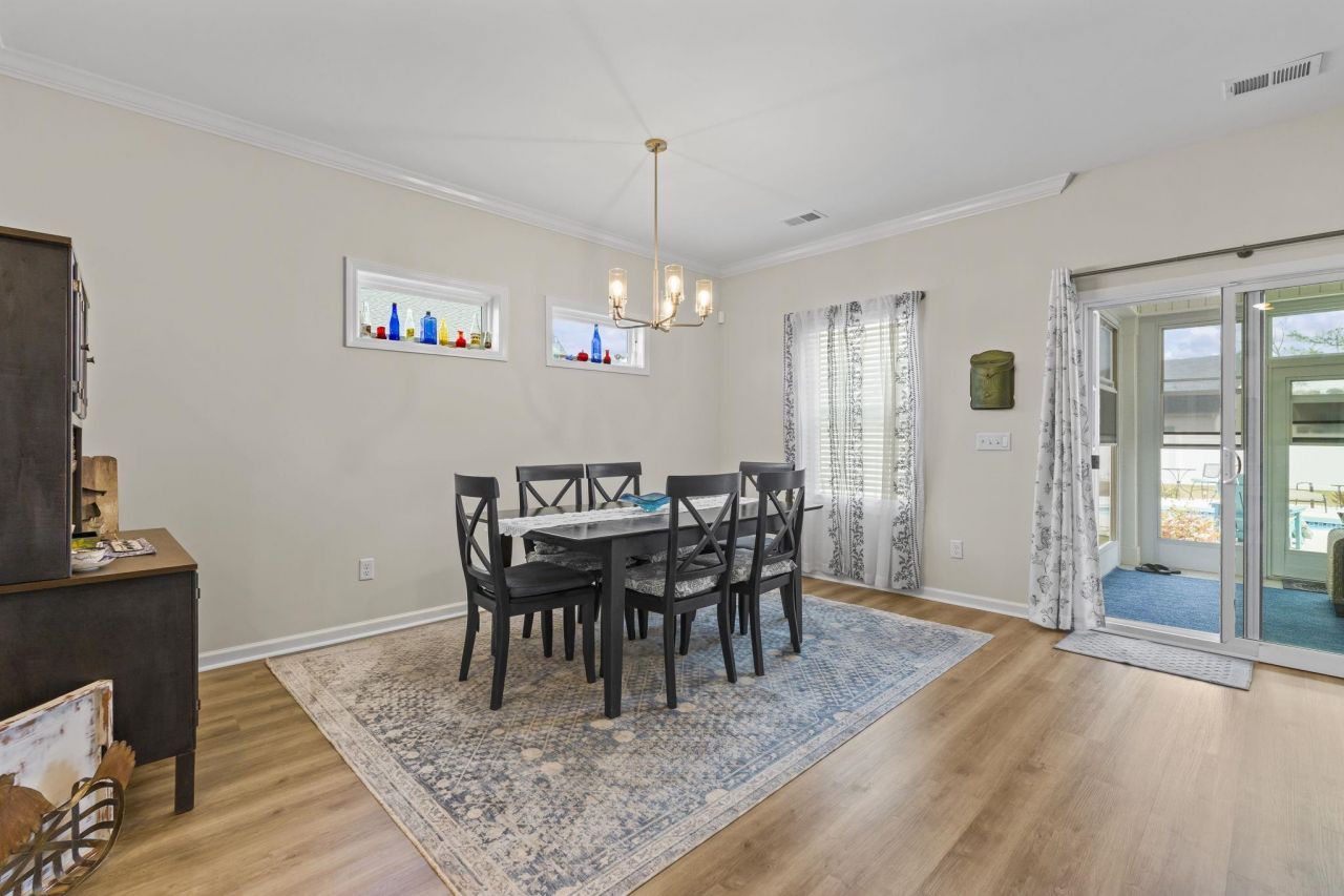 562 Honeyhill Loop Photo 15