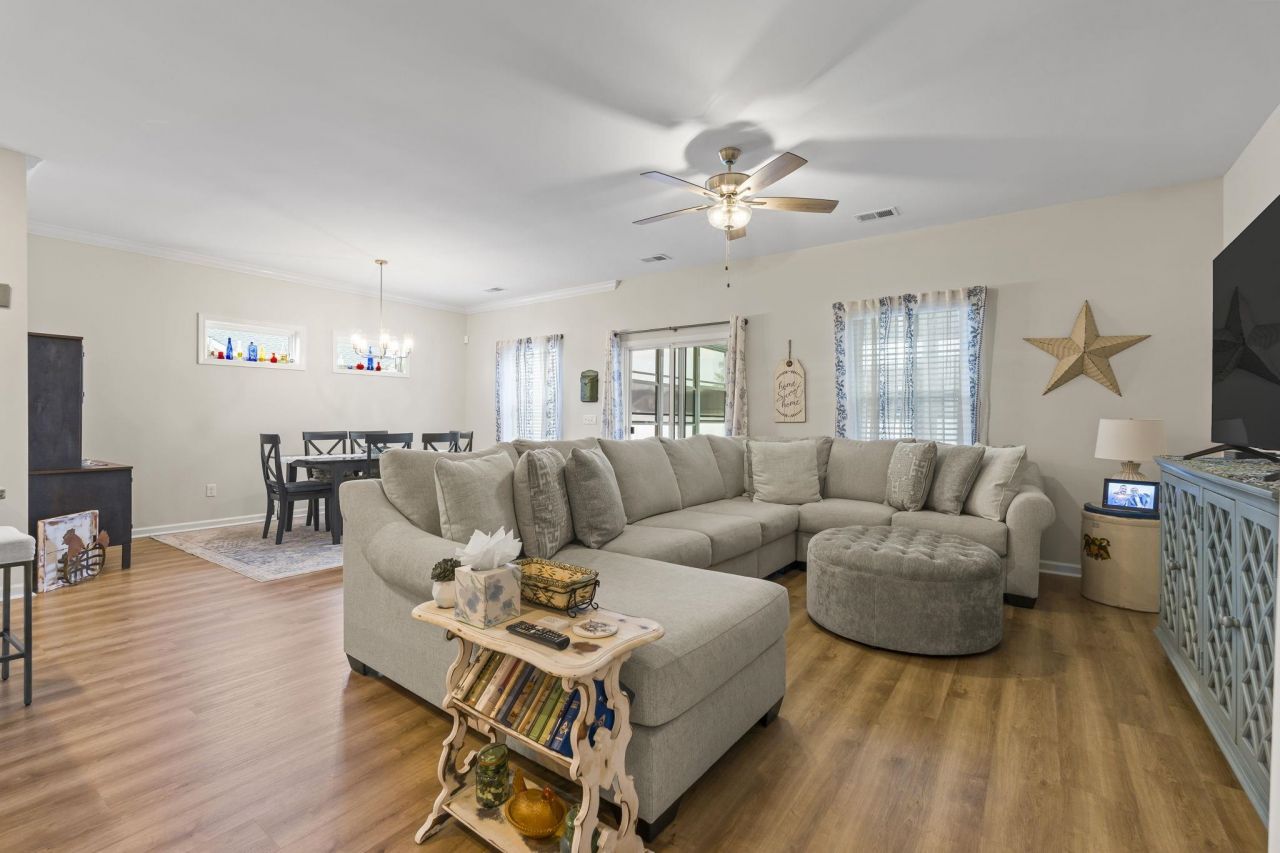 562 Honeyhill Loop Photo 21