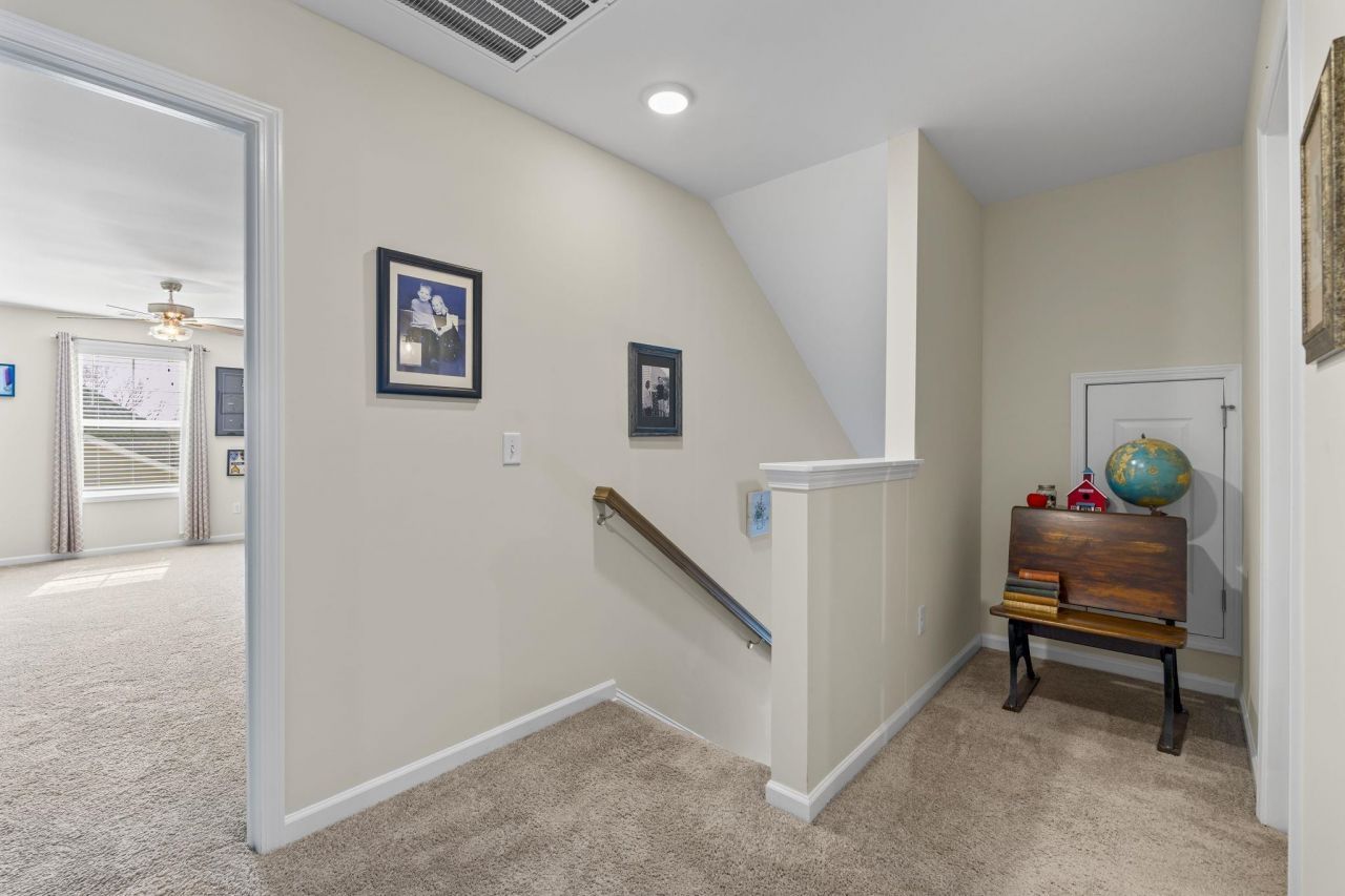 562 Honeyhill Loop Photo 31