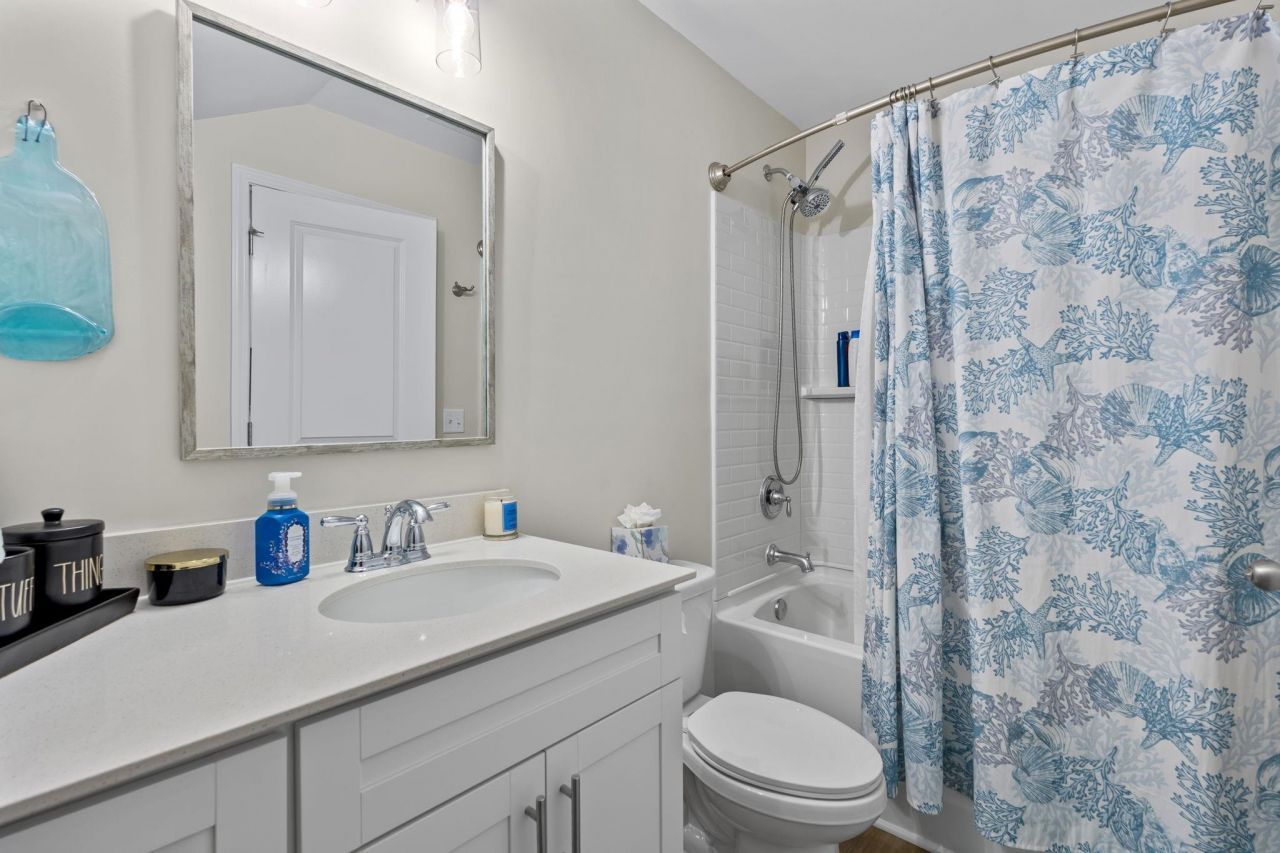 562 Honeyhill Loop Photo 34