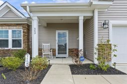 562 Honeyhill Loop photo 4